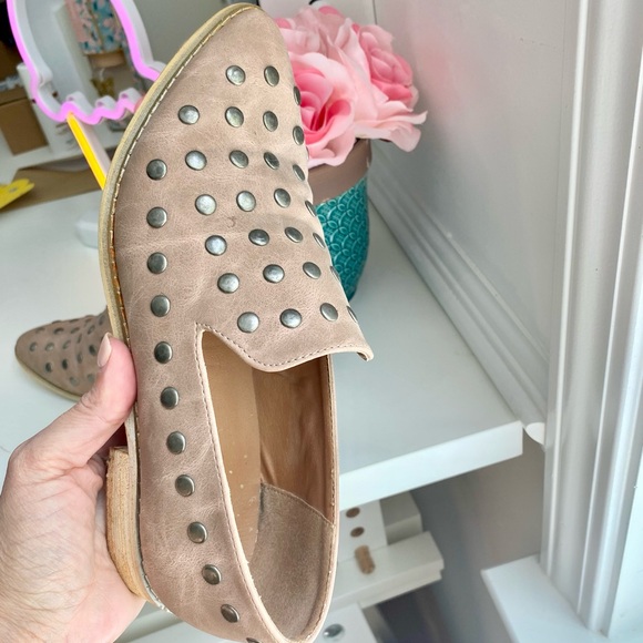 Distressed loafers 🩷 - Picture 3 of 5